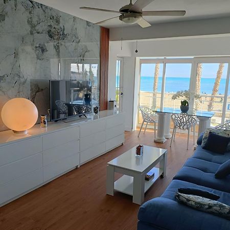 Apartamento Lujo Frente Al Mar Centro De Málaga Kültér fotó